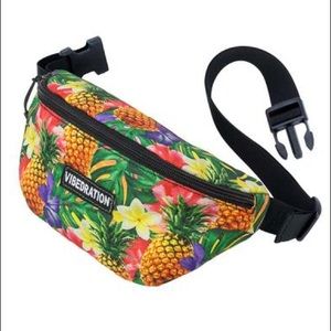 Vibedration Tropical Pineapple Fanny Pack NWT